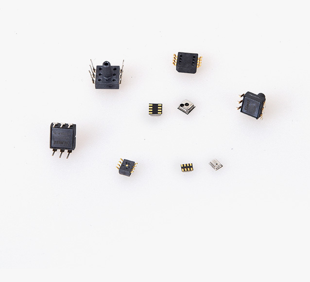 ѹ������������MEMS�������߱�������Ǯ�����߿ɿ����������ձ������Ծ�׼���ŵ����ձ�Ӧ����ҽ����е�����Ѫѹ�������������������༰�˶����Ʒ������